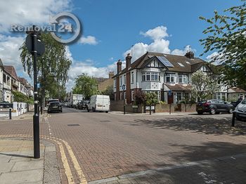 Simple business removals in Bowes Park, N22 