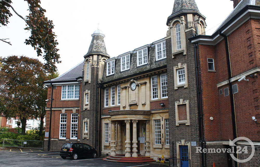 Harrow High School